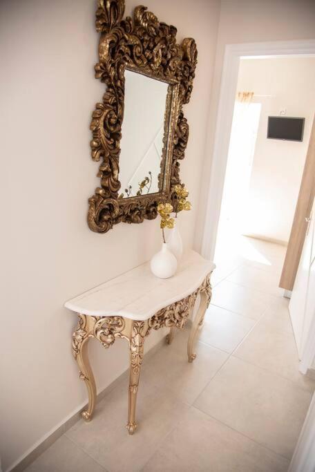 Apartment Mariangelas House *